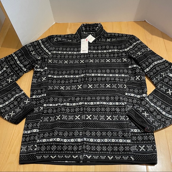 Uniqlo Other - NWT men’s fleece jacket.